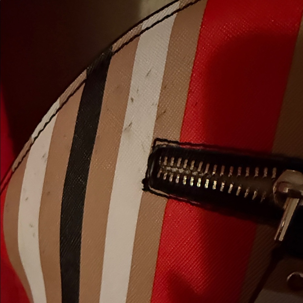 GUESS Red and Cream Striped Shoulder Bag with Gold Handles - Picture 7 of 16